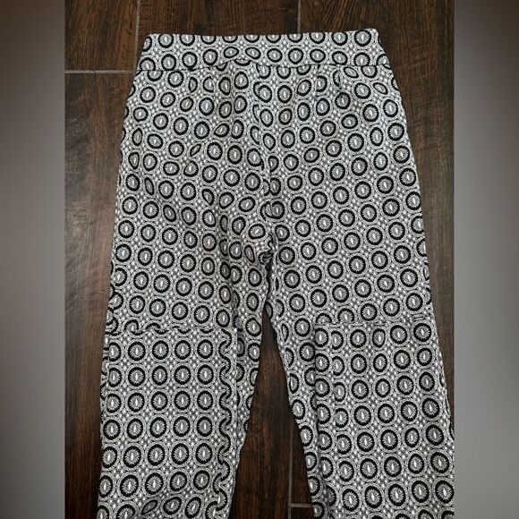 🖤 SOHO Apparel Ltd. Monochrome Geometric Pants – sz S - Picture 4 of 7